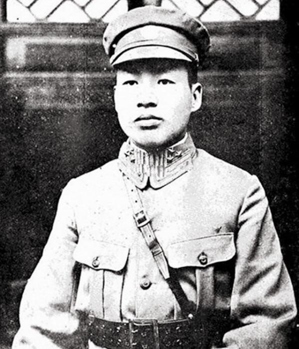 開國少將身負重傷被就地安置,黃克誠怒道:死,也要讓他死在部隊 開國少將身負重傷被就地安置,黃克誠怒道:死,也要讓他死在部隊