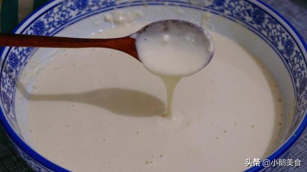 玉米麵雞蛋餅，2分鐘烙一鍋，又香又軟易消化，老人孩子都愛吃