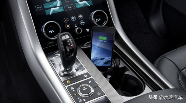 4.5s破百！車載冰箱已安排？路虎攬勝運動版SVR巔峰典藏版上市