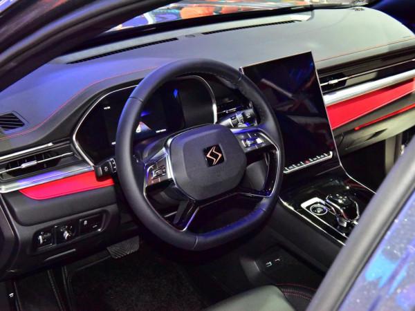 掀背造型智慧轎跑，配1&period;5T發動機，詳細圖解思皓曜