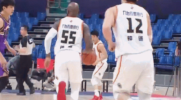 姜偉澤命中4個三分，拿下19分，九臺農商銀行1分優勢客場險勝北京控股