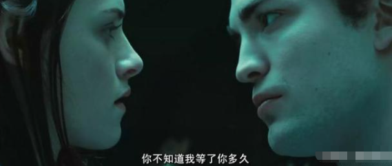 《暮光之城》14年後演員現狀：男主長殘，配角逆襲，女主成贏家