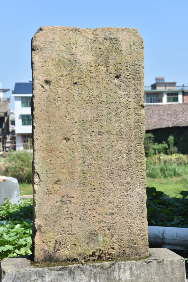 1400年曆史的古橋，藏在小鎮上，竟然還是中國古廊橋的孤例