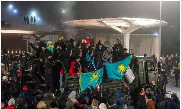 哈薩克動亂：城門失火，豈能坐視不理？