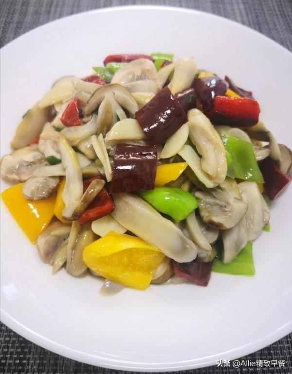 雞胸肉再出新美食，用自制麵包糠做無油版雞米花，外酥裡嫩，真香