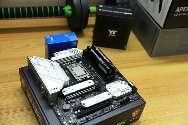 B660晶片夠用了，i5 12600K+B660M迫擊炮