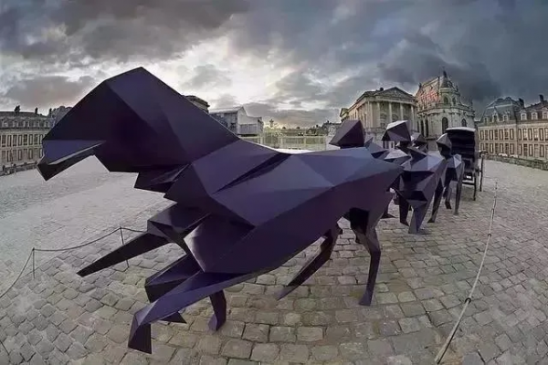 審美寶藏 | 從沙漠、冰川、粉紅金字塔到凡爾賽紫色馬車之路 審美寶藏 | 從沙漠、冰川、粉紅金字塔到凡爾賽紫色馬車之路