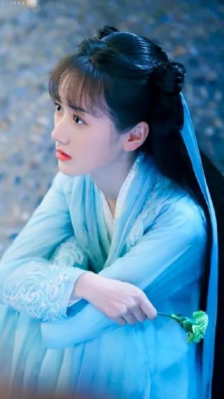 造型不行別尬吹，這6位飄帶造型太有靈氣，隨風飄逸氛圍感拉滿