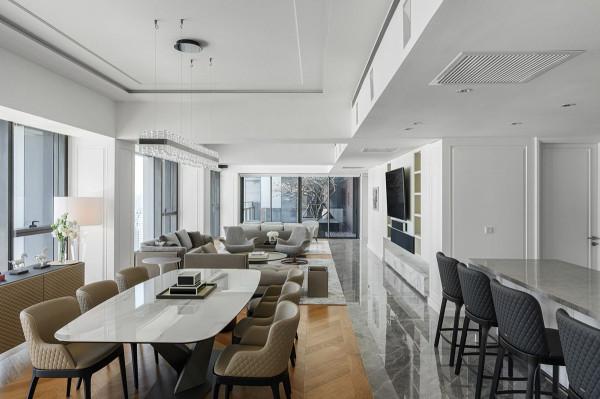 電梯入戶+挑空雙客廳,279㎡海景豪裝頂復可比肩別墅,真正的頂級 電梯入戶+挑空雙客廳,279㎡海景豪裝頂復可比肩別墅,真正的頂級