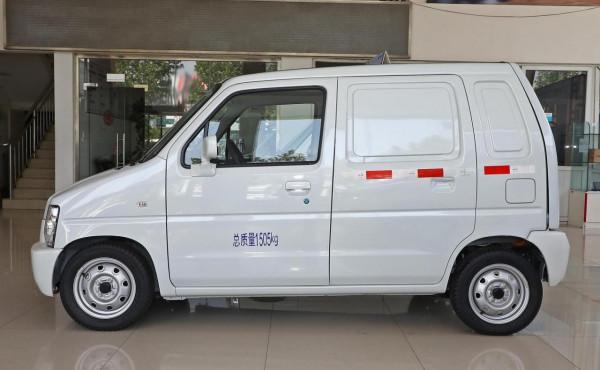 三門兩座帶貨箱，“北斗星電動版”來了，依舊保持經典外觀