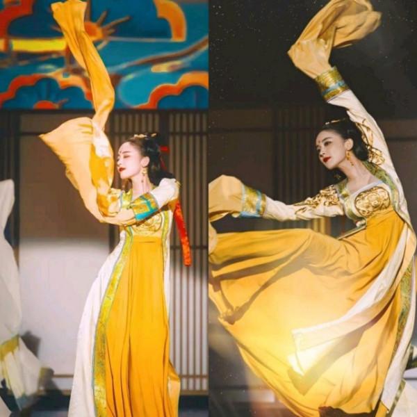 劇裡古裝“醜爆”、綜藝卻美翻!這4個女明星的問題出在哪? 劇裡古裝“醜爆”、綜藝卻美翻!這4個女明星的問題出在哪?