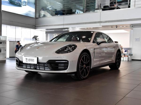 身披運動套件，2.9T動力強勁，闊太太的最愛，實拍Panamera