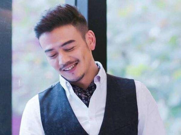 從儒雅大叔到“大慶油田”,楊爍是怎麼作盡前途的? 從儒雅大叔到“大慶油田”,楊爍是怎麼作盡前途的?