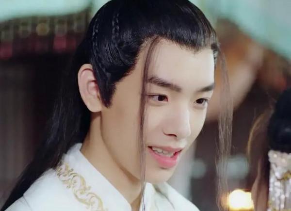 龍鬚劉海別硬留,別人是俊逸出塵,他們像是“蟑螂精轉世” 龍鬚劉海別硬留,別人是俊逸出塵,他們像是“蟑螂精轉世”