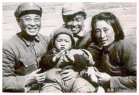 她是陳賡將軍遲遲不能忘懷的女人，死後還合葬在一起，她是誰