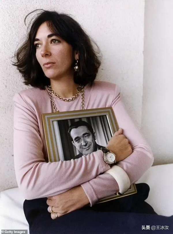 愛潑斯坦“媽媽桑”宣判了!前半生紙醉金迷後半生人間惡魔 愛潑斯坦“媽媽桑”宣判了!前半生紙醉金迷後半生人間惡魔