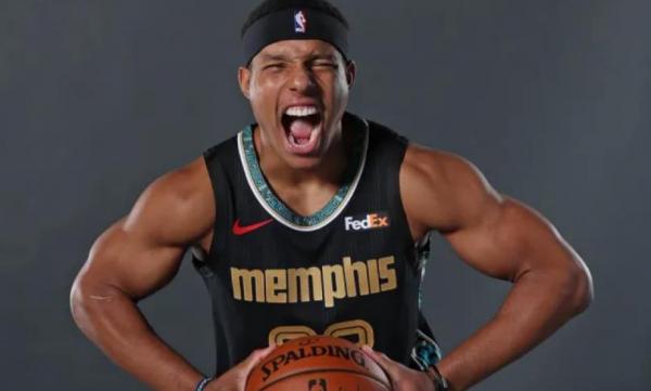 上賽季底角三分命中率排名:喬哈第五,鮑威爾第二,那第一是誰? 上賽季底角三分命中率排名:喬哈第五,鮑威爾第二,那第一是誰?