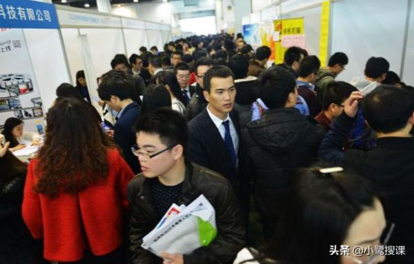 研究生迎來“新變化”，減輕了畢業壓力，考研大軍或更加壯大