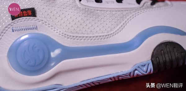 二百以內沒有能打的鞋!效能居然還有勝出AG1的點?AG凌空實戰 二百以內沒有能打的鞋!效能居然還有勝出AG1的點?AG凌空實戰