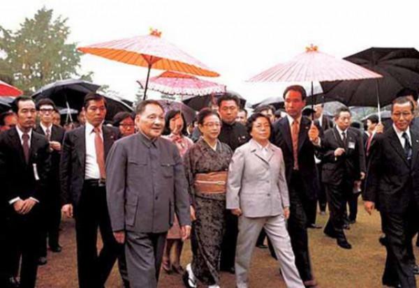 1978年鄧小平訪日，辦成“三件大事”，完成周總理遺願