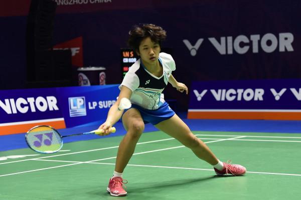 羽毛球四種進攻戰術:平高球組織、吊劈組織、殺劈組織、控網組織 羽毛球四種進攻戰術:平高球組織、吊劈組織、殺劈組織、控網組織