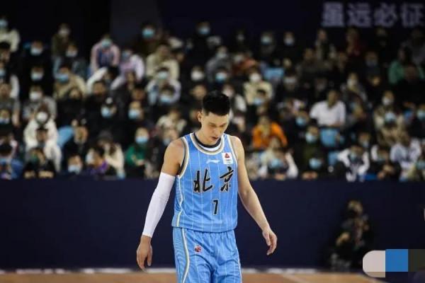 單節3個違體,球員與場邊記者對罵!北京隊領銜,CBA最球隊盤點 單節3個違體,球員與場邊記者對罵!北京隊領銜,CBA最球隊盤點