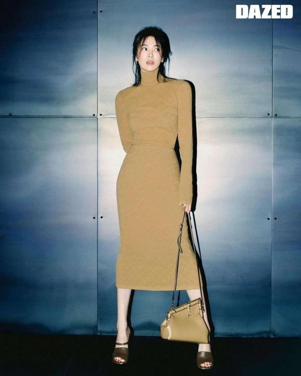 宋慧喬新劇造型真的太美了,優雅又時尚,很適合給40+女性參考 宋慧喬新劇造型真的太美了,優雅又時尚,很適合給40+女性參考