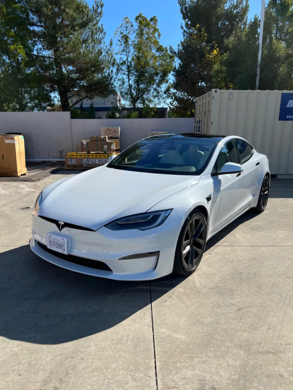 三星已開始為特斯拉生產新型車載電腦晶片