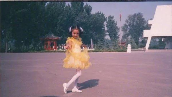 明星的小時候,趙露思完全就是迷你版,黃曉明真的不是哈利波特? 明星的小時候,趙露思完全就是迷你版,黃曉明真的不是哈利波特?