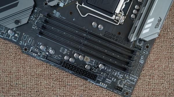 比Z590便宜，效能卻不差，微星 MAG B560 TOMAHAWK WiFi主機板體驗分享