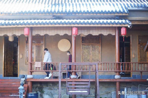 城裡人到山中建瓦房，裝修豪華，看為啥有人稱&OpenCurlyDoubleQuote;不敢住&rdquo;