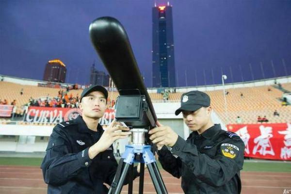 被美國呼籲“禁用”！中國電磁脈衝武器，它的真實威力有多恐怖