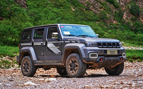 BJ40環塔冠軍版:緊湊型SUV,離地間隙220毫米,越野素質過硬 BJ40環塔冠軍版:緊湊型SUV,離地間隙220毫米,越野素質過硬