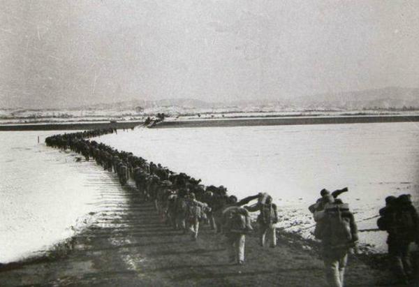 黃繼光母親鄧芳芝，見毛主席3次沒掉淚：我們都是烈屬，怕他難過