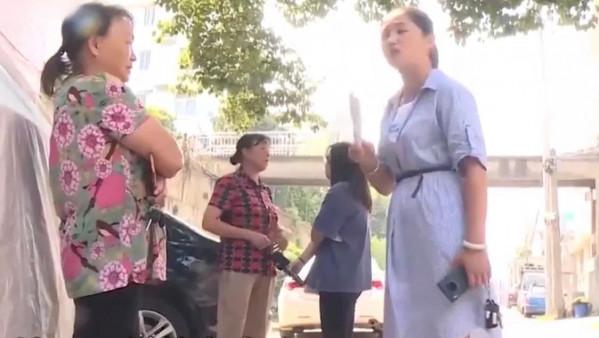 兒子跳樓輕生，究竟是母親太強勢，還是父親對兒子的關愛太少？