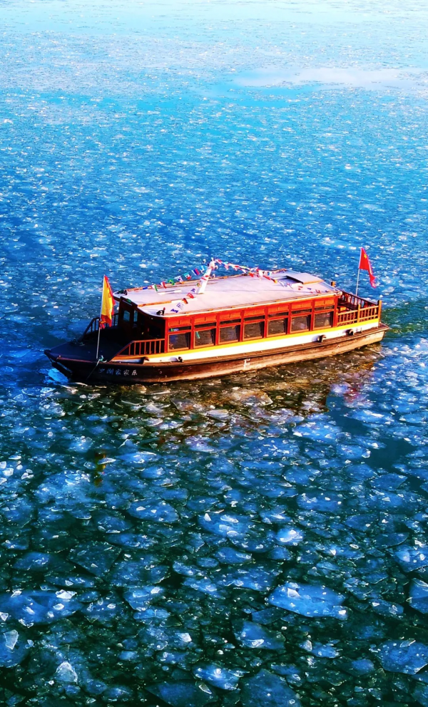 別等頭髮花白才說“我要出去走遠方”，趁冬日暖陽，遇見恰好風景