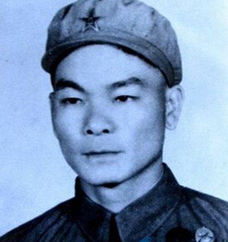 一老人常年拉屍，被質疑品性不良，卻不知他曾是特等功臣