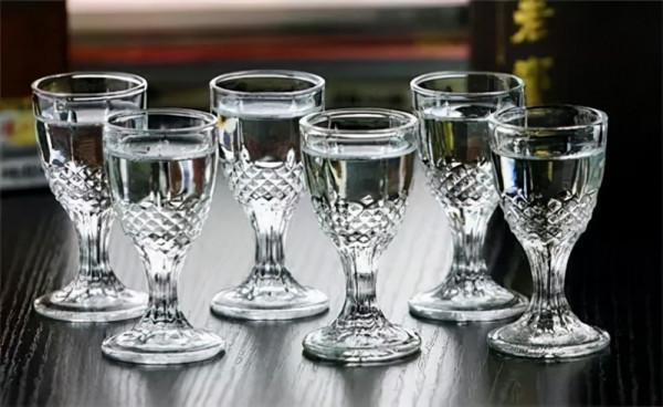 白酒中的塑化劑究竟來源於哪裡?有什麼危害? 白酒中的塑化劑究竟來源於哪裡?有什麼危害?