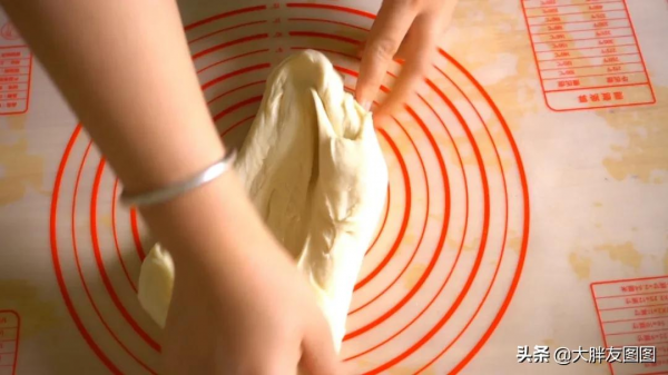 沒黃油，沒烤箱，用最簡單的方法做爆漿麵包，學不會來打我