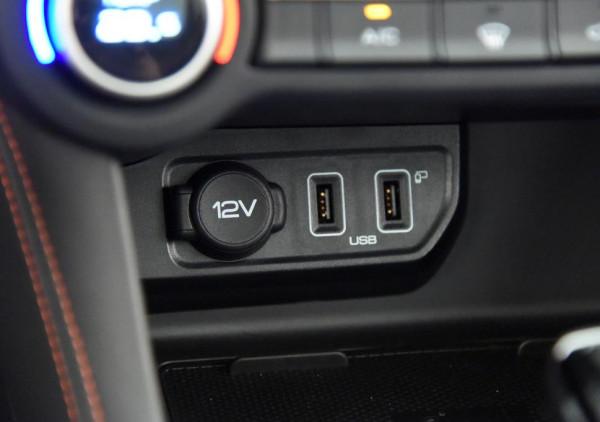 外觀年輕化，內飾大眾化，東風風神AX7馬赫版有點爆款的味道了