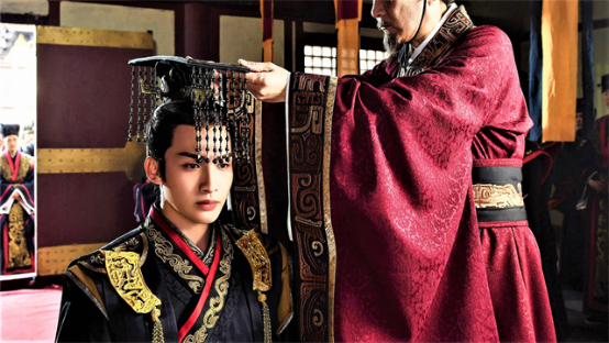 嬴政要吃“公雞蛋”命令大臣3天內找到，大臣的孫子：這很簡單