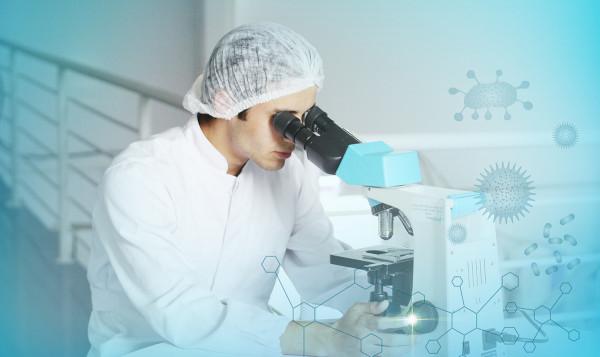 他25歲保送清華，11年少將升中將，父親是元帥，岳父是開國少將