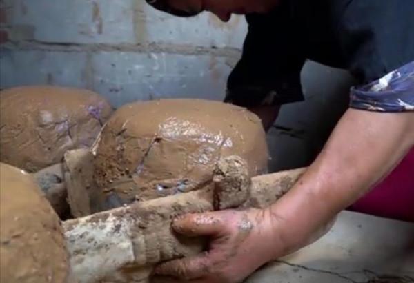 山東大爺用王八燉雞,製作從來不放鹽,24小時不停歇,全國獨一份 山東大爺用王八燉雞,製作從來不放鹽,24小時不停歇,全國獨一份