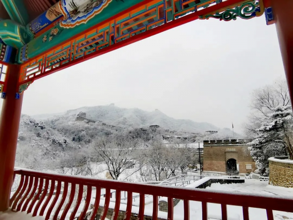 早春限定雪景！在人少景美的京郊幽謐賞雪、圍爐話家常～
