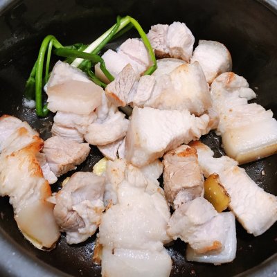 這道桂花紅燒肉真的是不講究,有啥放啥都好吃 這道桂花紅燒肉真的是不講究,有啥放啥都好吃