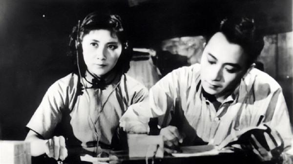 王士光得知妻子“犧牲”,拼搏立下特等功,誰知7年後妻子歸來 王士光得知妻子“犧牲”,拼搏立下特等功,誰知7年後妻子歸來