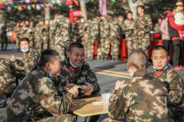 軍營美食街 讓你吃出家鄉味
