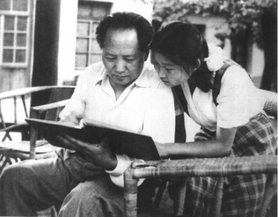 40年李敏來到蘇聯，毛岸青指著毛主席的畫像：你知道這個人是誰嗎