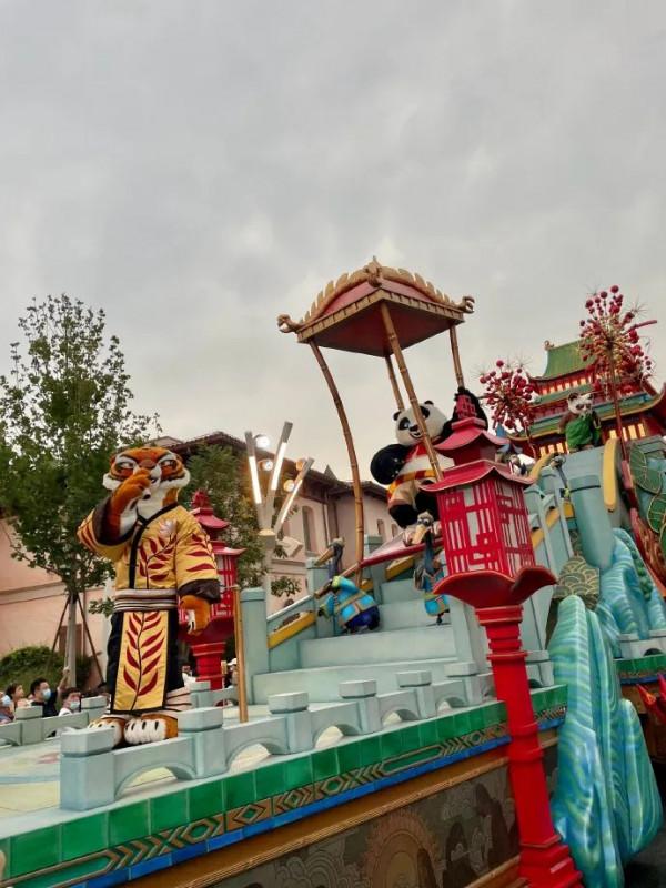 北京環球影城這麼好玩(笑)的嗎? 北京環球影城這麼好玩(笑)的嗎?