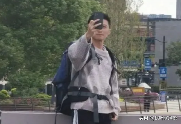 離婚後瀟灑且快樂，網友路邊偶遇謝霆鋒，面帶微笑與人打招呼